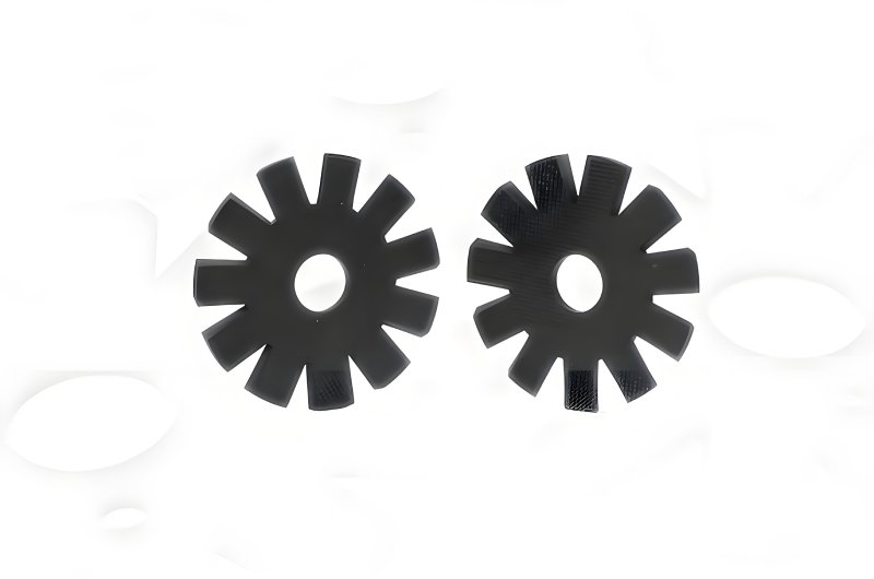 Rompiendo el Cuello de Botella de la Transmisión Mecánica de un Solo Tornillo: Deformación de la Rueda Estelar CF/PEEK Reducida en un 60%